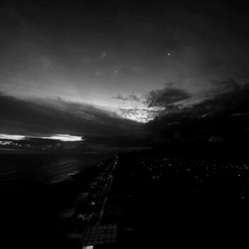 2023-05-07-blackwhite